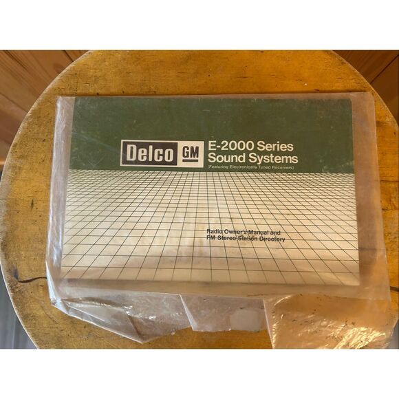 DELCO E-2000 ETR RADIO MANUAL OLDSMOBILE CHEVROLET BUICK PONTIAC 81 82 83 84 85 - Picture 1 of 3